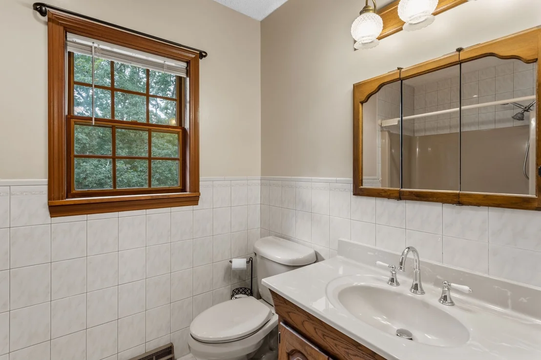 Photo of 2 Robin Rd