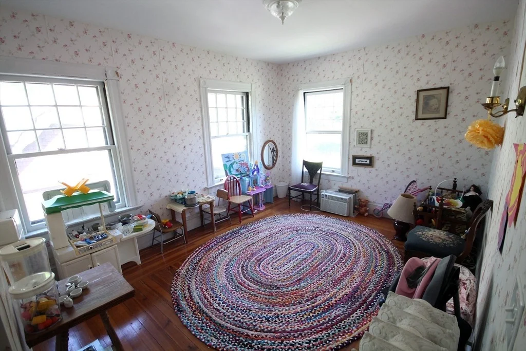 Photo of 50 Bellevue Ave