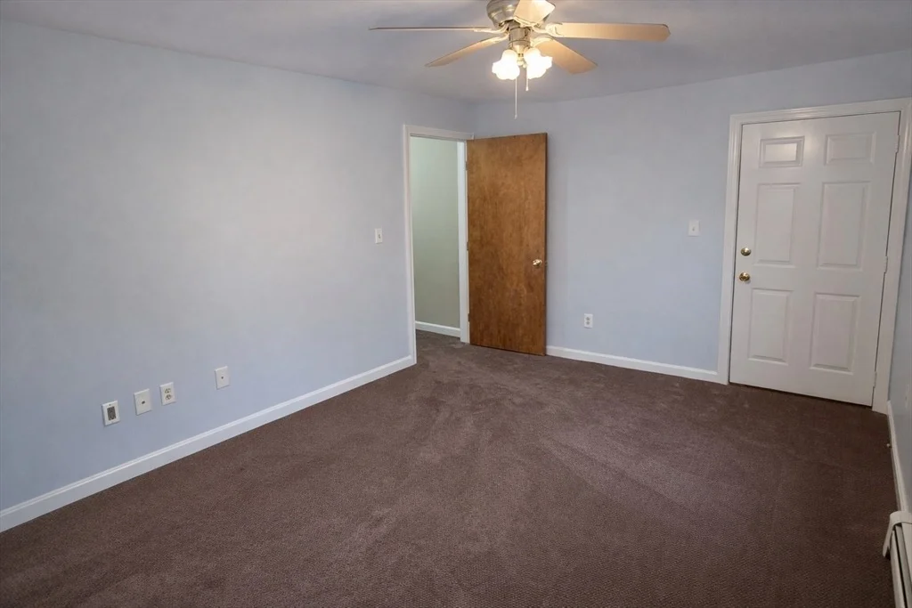 Photo of Unit 3 at 528 Cherry St.