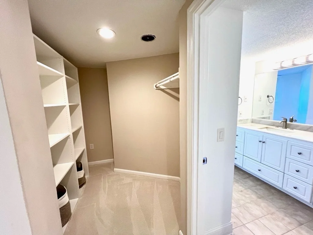 Photo of Unit 194 at 194 Captain Eames Cir