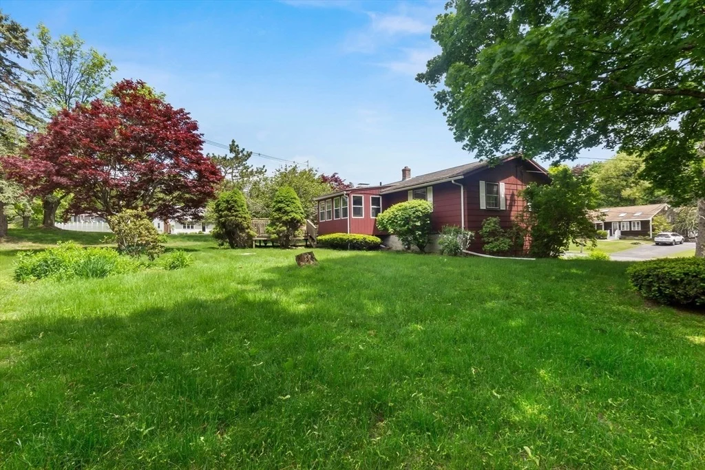 Photo of 14 Paulette Dr