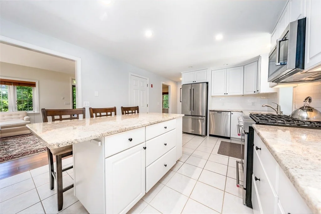 Photo of 21 Rainbow Dr