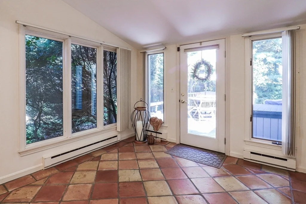 Photo of 595 Laurel Street