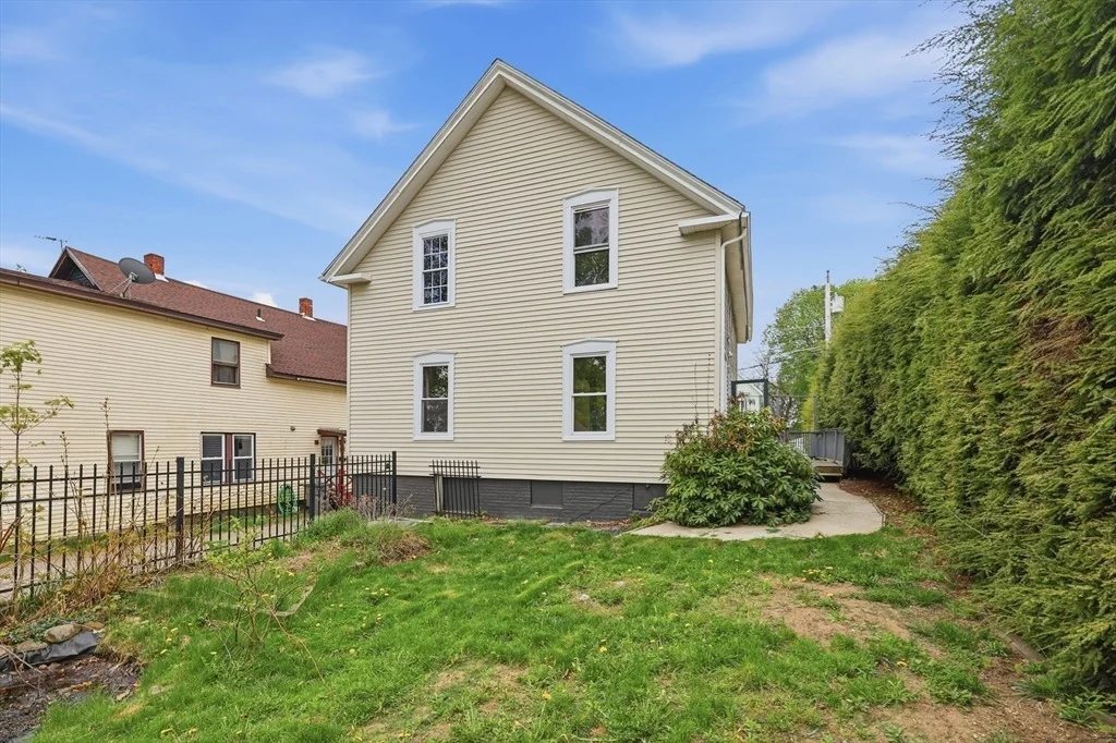 Photo of 150 Washington Street