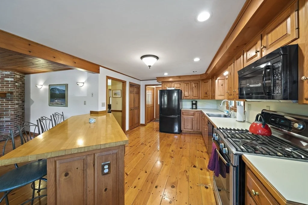 Photo of 61 Grove St. (Cranberry Cove)