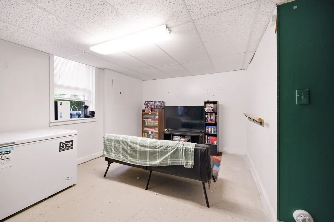 Photo of 209 Green St