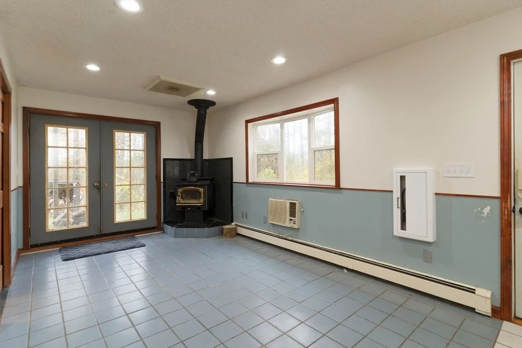Photo of 68 Lyon Rd