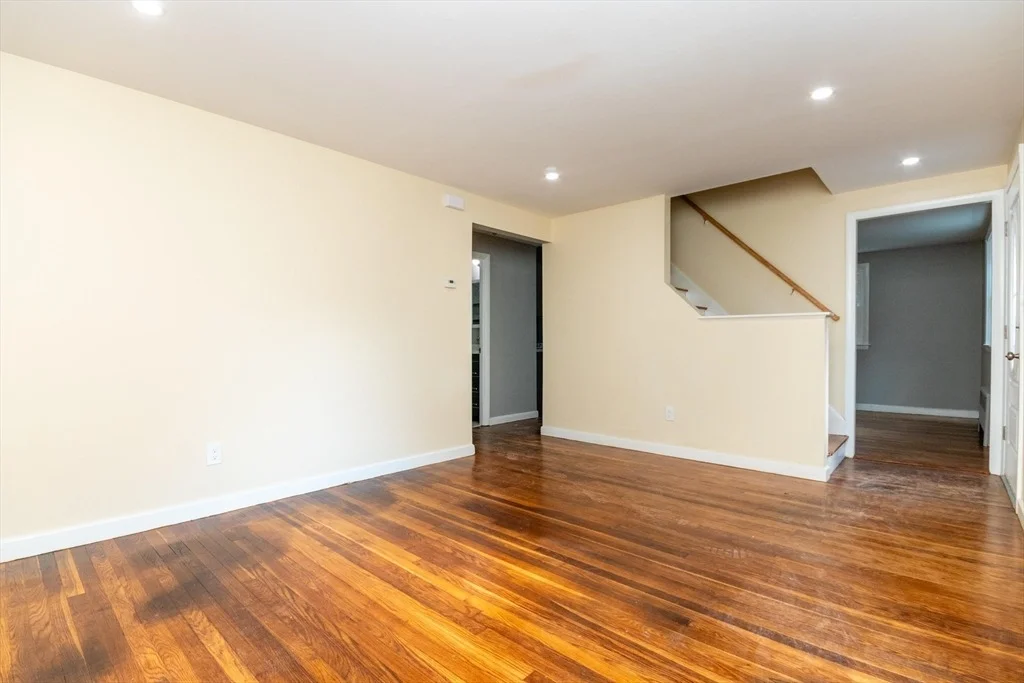 Photo of 4 Highland Cir