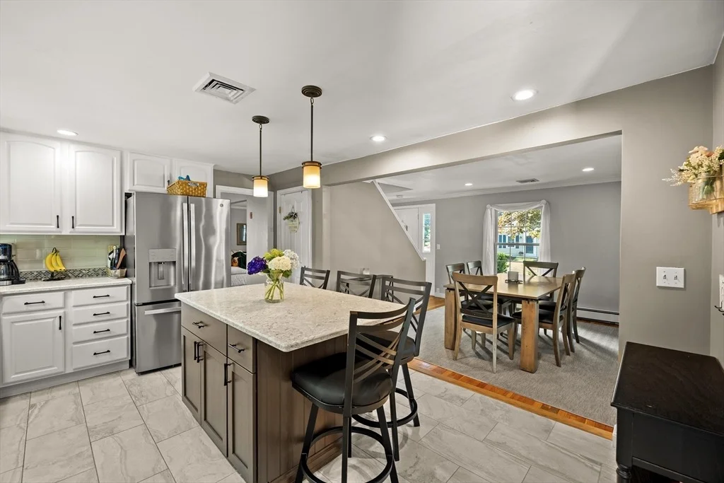 Photo of 8 Robinwood Dr