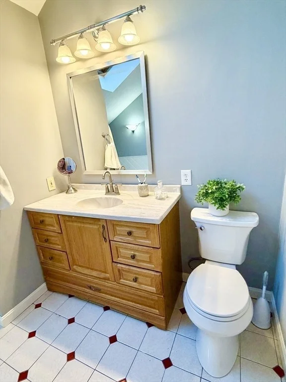 Photo of 11 Cove Dr