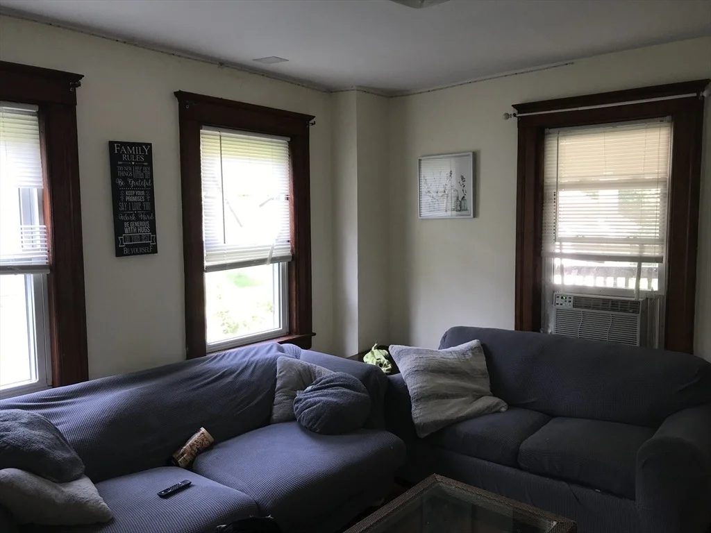 Photo of 48 Railroad St