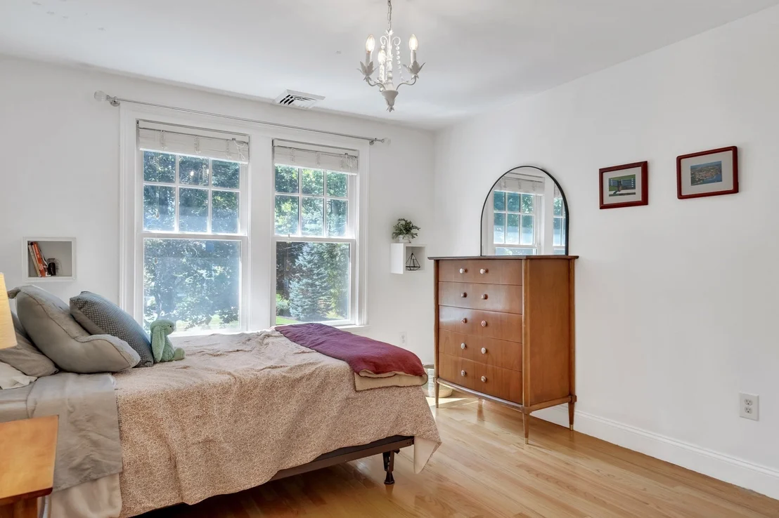 Photo of 32 Webster Rd