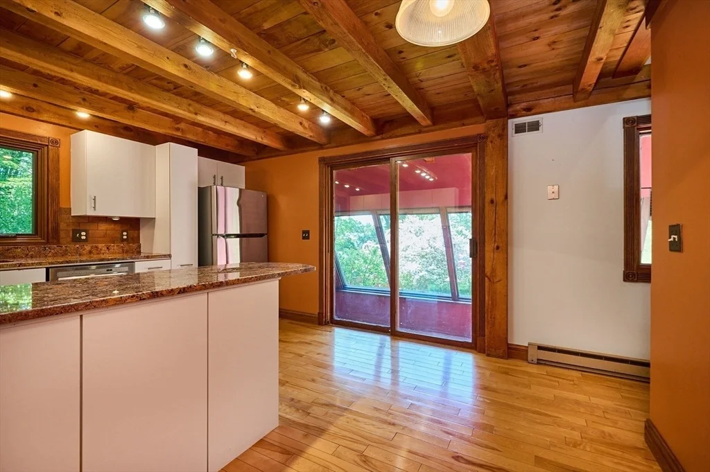Photo of 10 Hunters Hill Cir