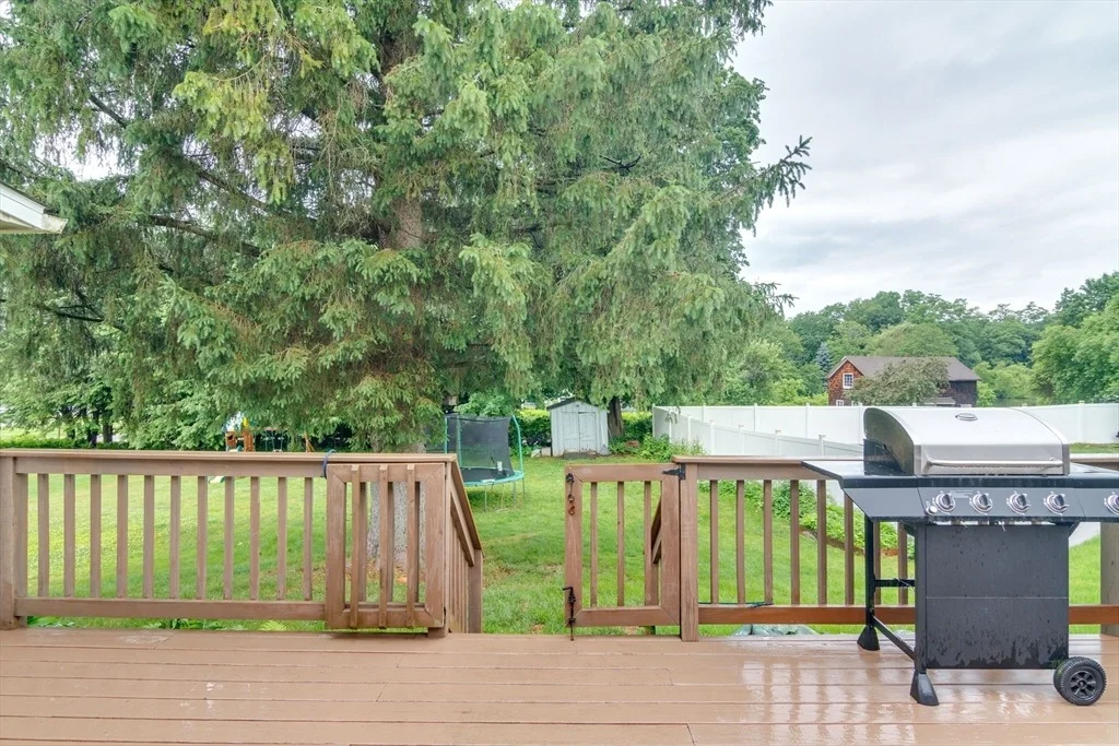 Photo of 1 Riverview Dr