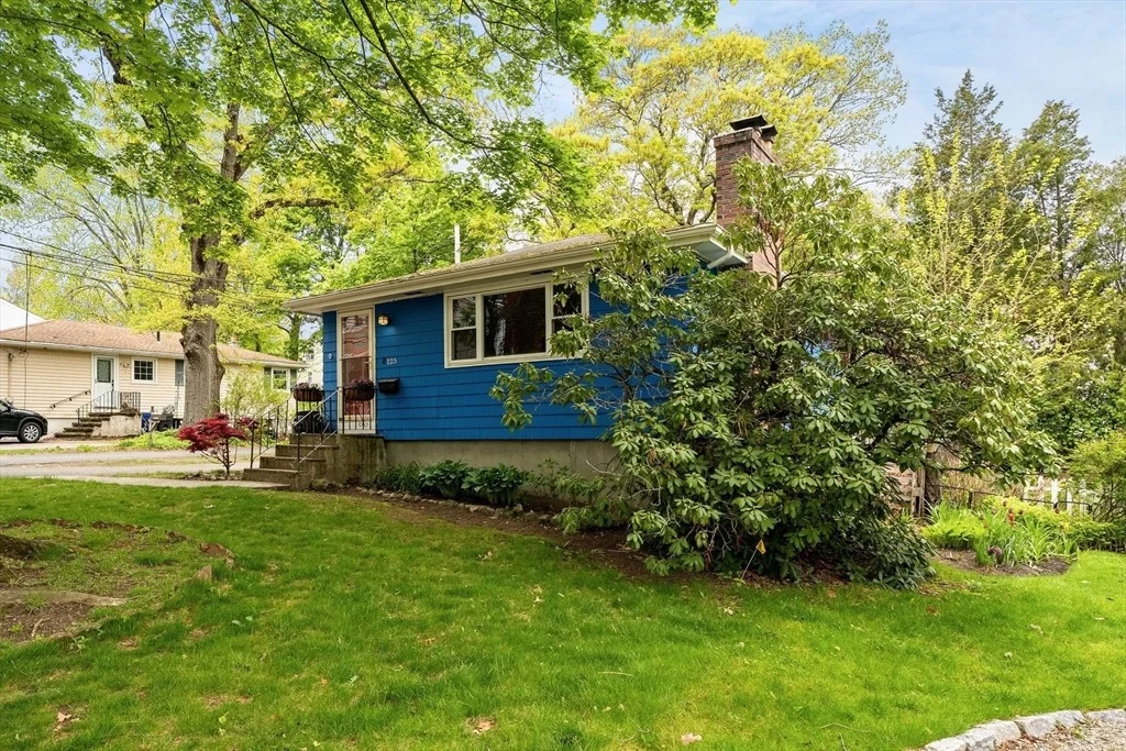 Photo of 125 Sylvia St