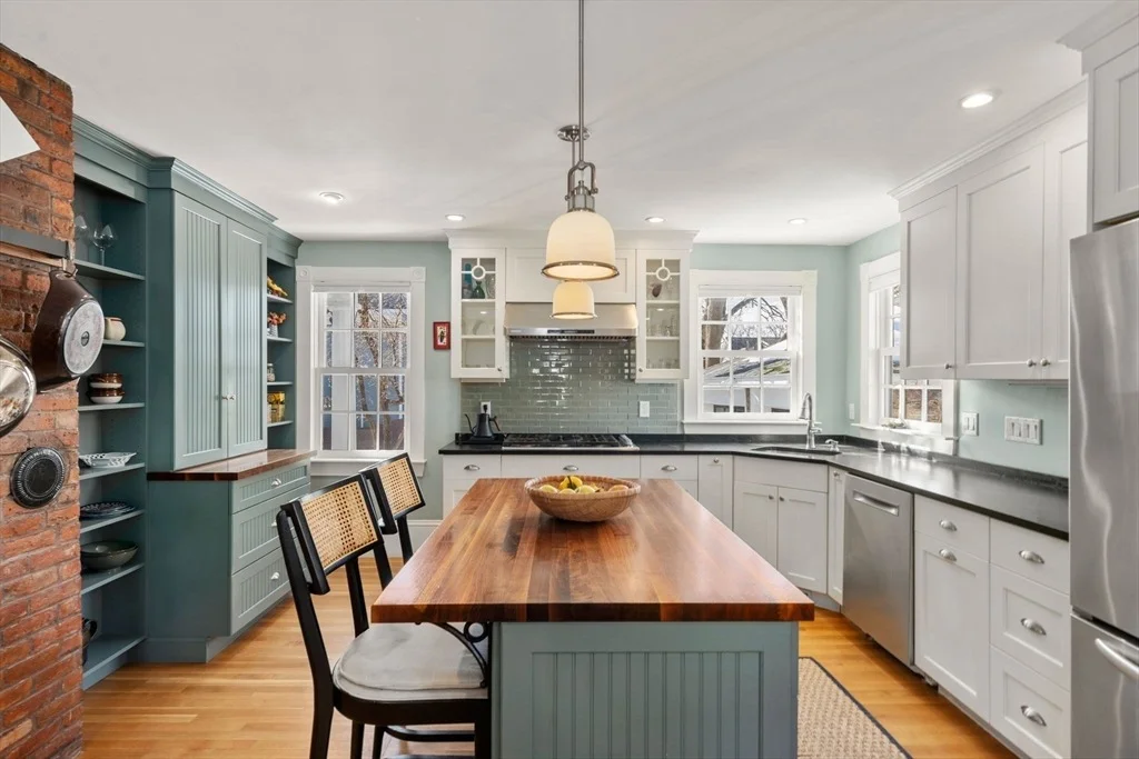 Photo of 178 Central Street