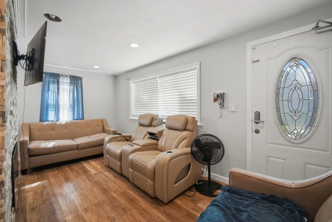 Photo of 150 Lawndale St