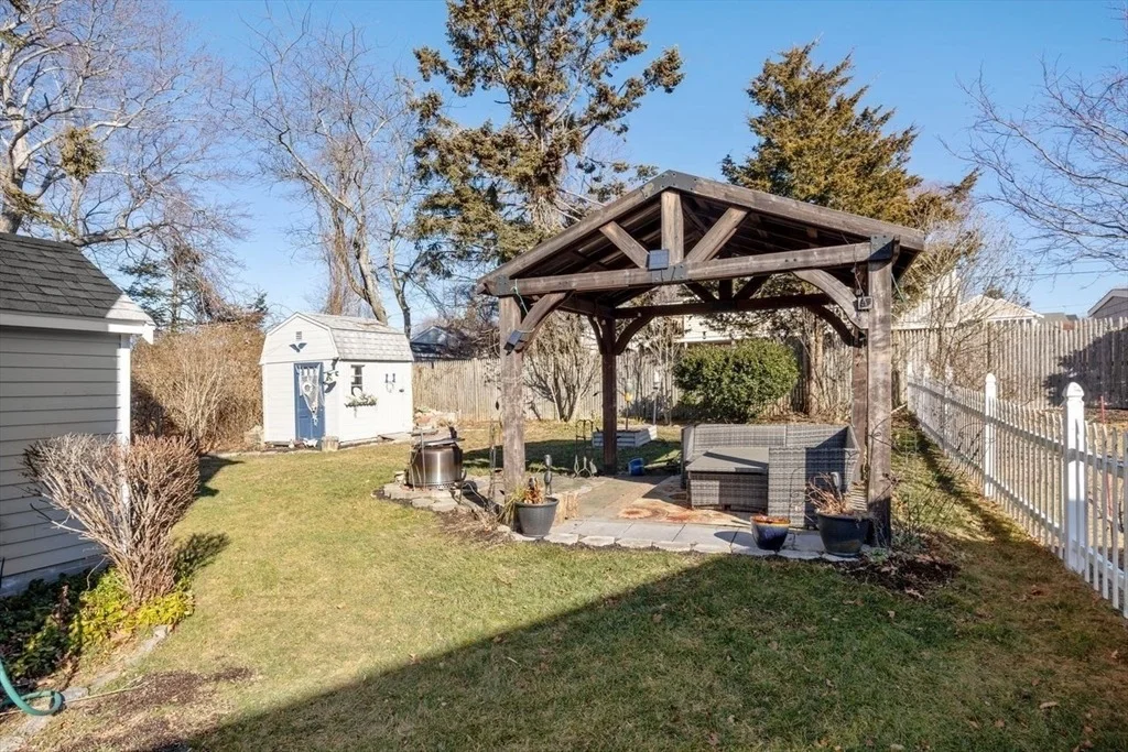 Photo of 122 June St.