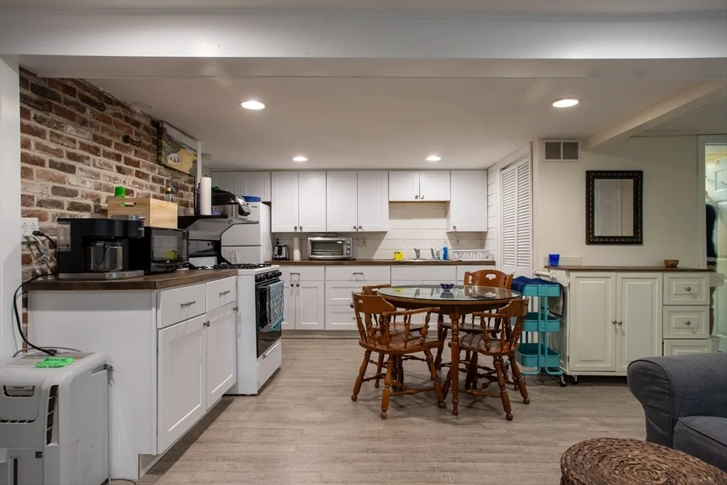 Photo of 29 Commonwealth Avenue