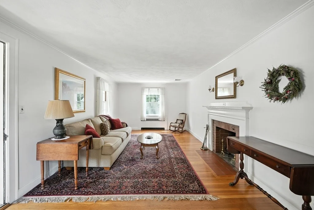 Photo of 40 Fairway Drive