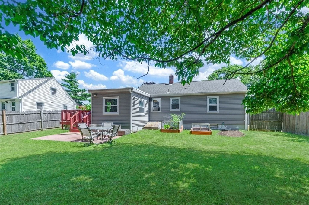 Photo of 263 Maple Street