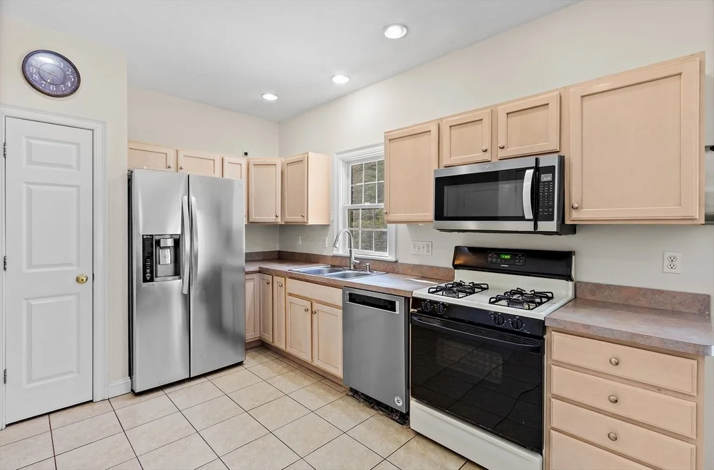 Photo of Unit 51 at 51 Knowlton Circle