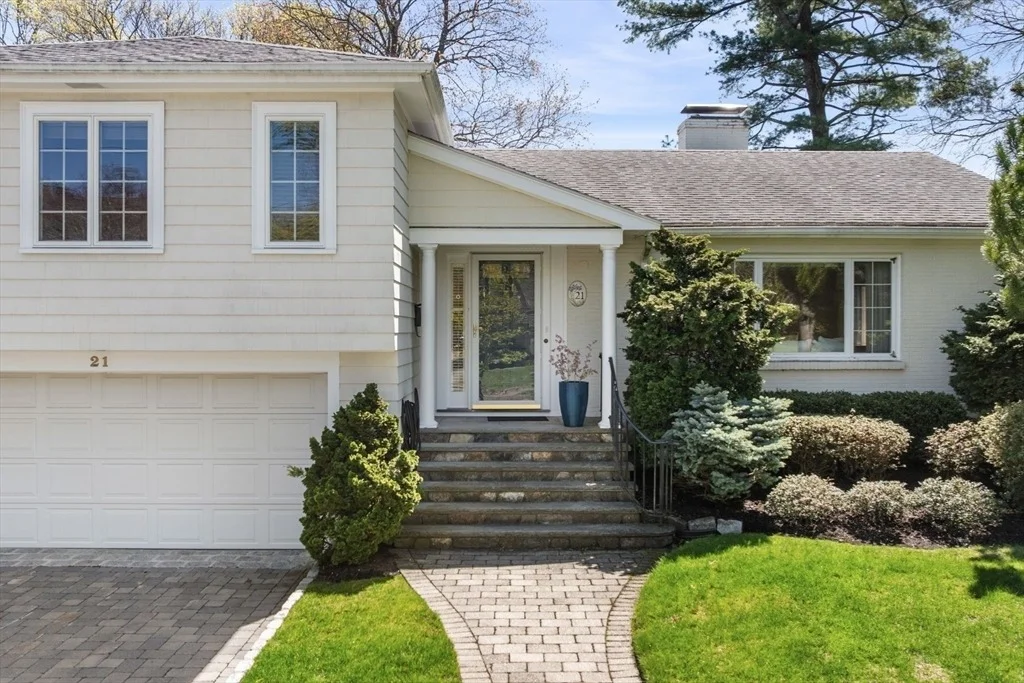 Photo of 21 Phillips Avenue