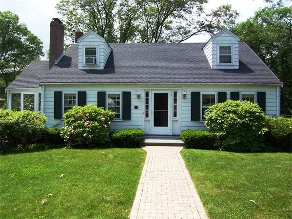 Photo of 332 Hillcrest Road