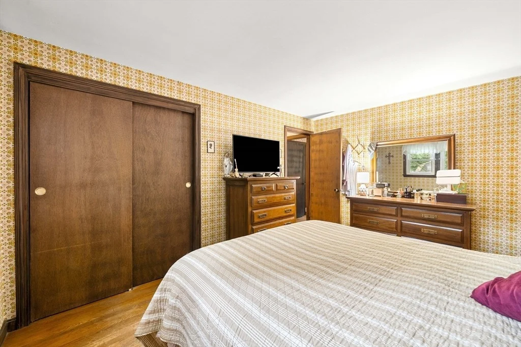 Photo of 16 Crown Rd