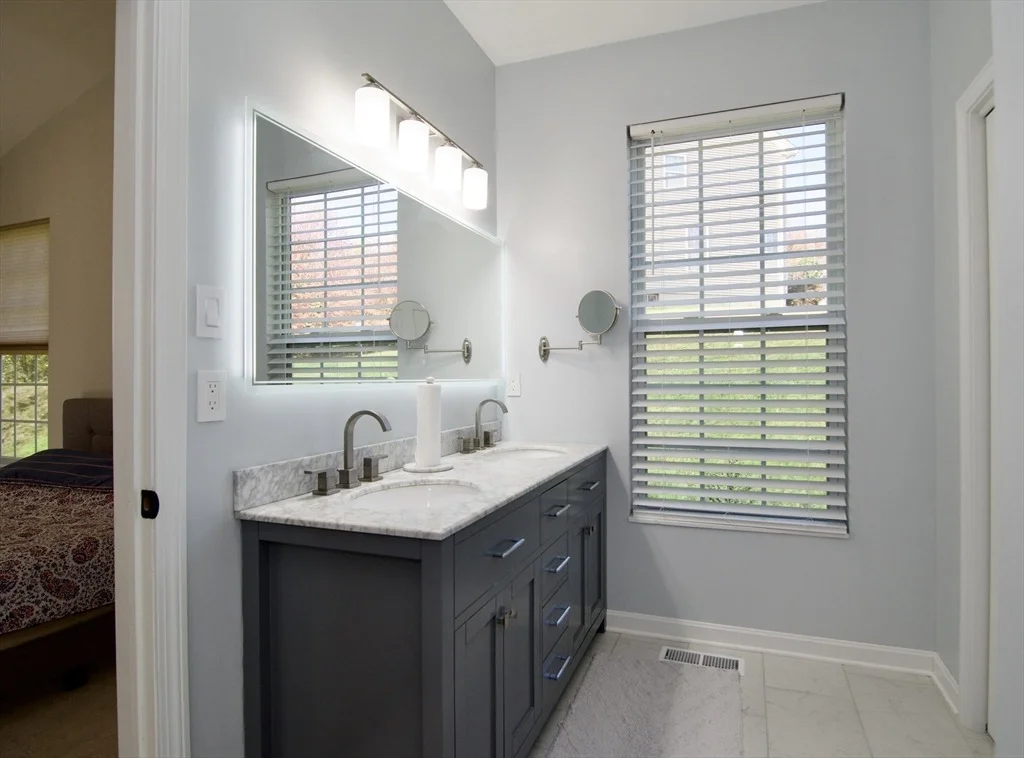 Photo of 172 Hillandale Blvd
