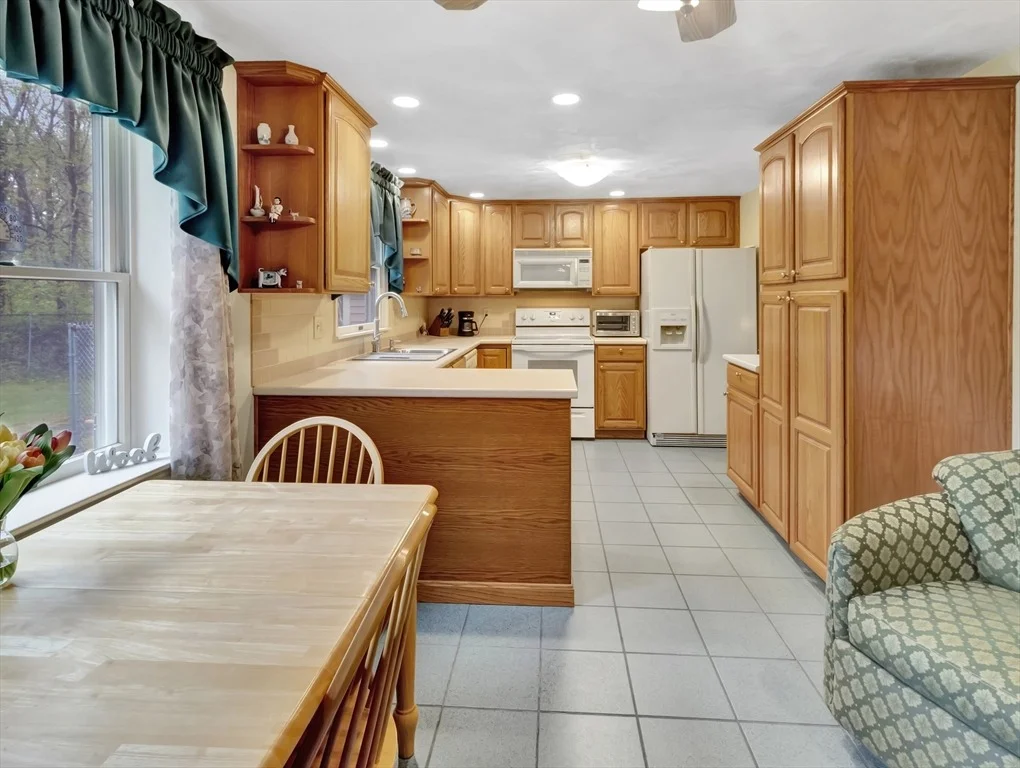 Photo of 93 Spring Hill Dr