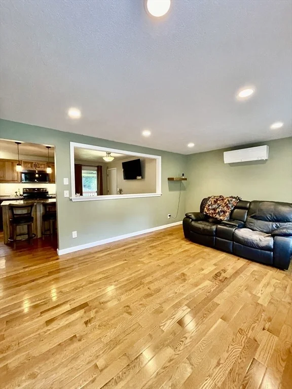 Photo of 477 Clark St