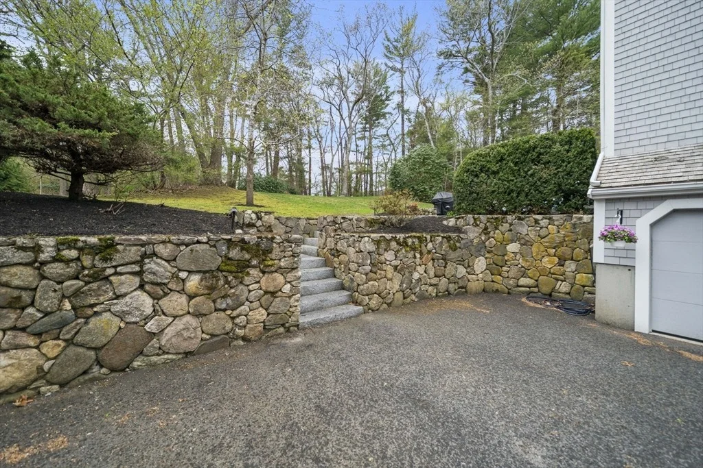 Photo of 46 Fairways Edge Drive