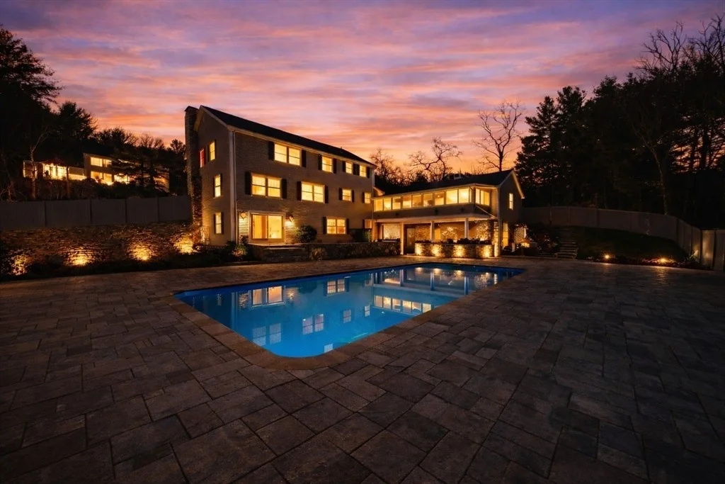 Photo of 49 Algonquin Rd
