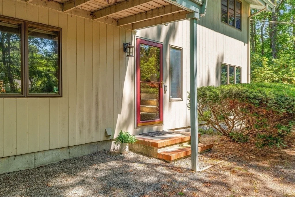 Photo of 679 Poponessett Road