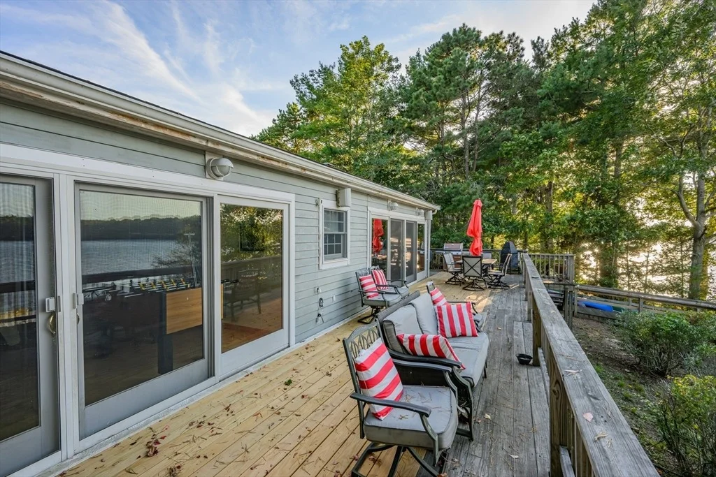 Photo of 42 Cayuga Ave
