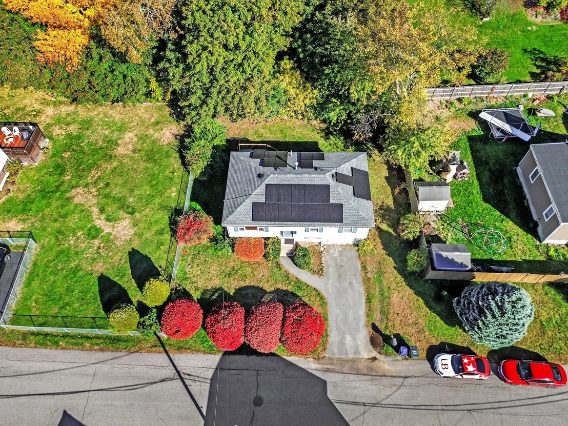 Photo of 23 Iona Ave