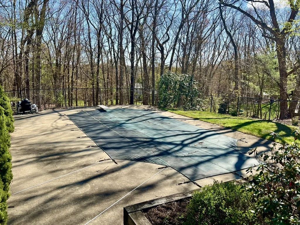 Photo of 49 Stonybrook Dr