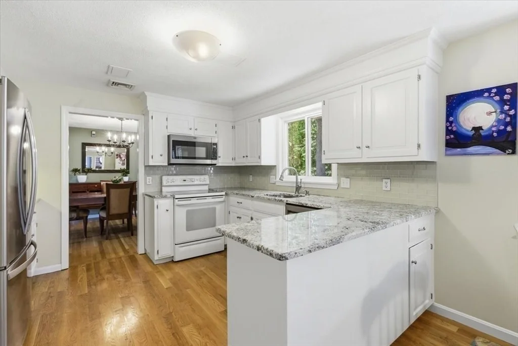 Photo of 27 Kennel Hill Dr