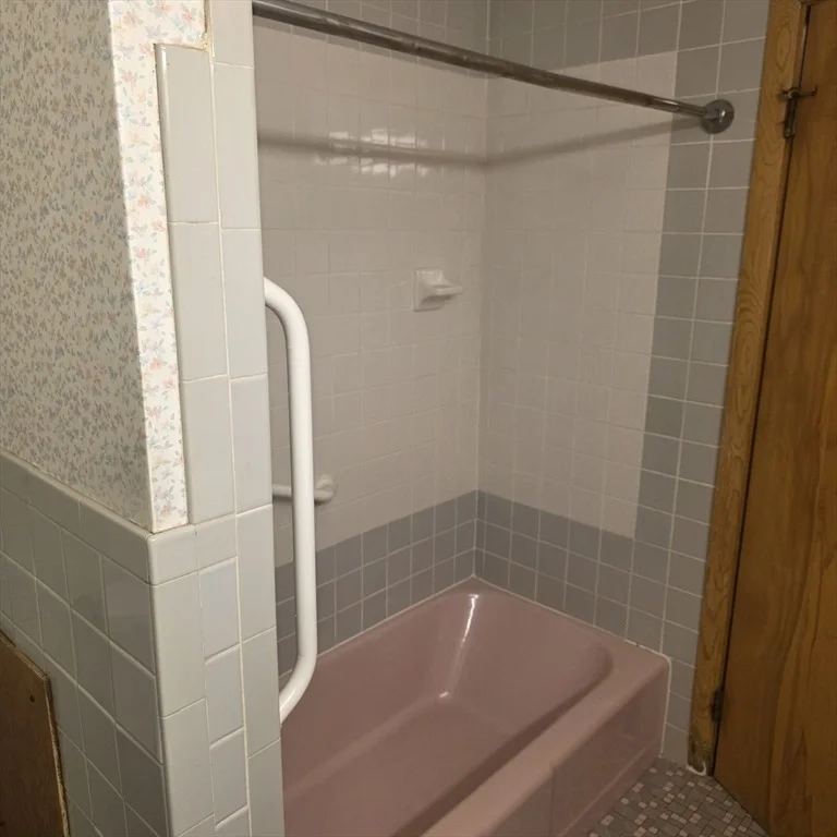 Photo of 30 Woodcrest Road