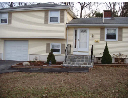 Photo of 18 Bonito Dr