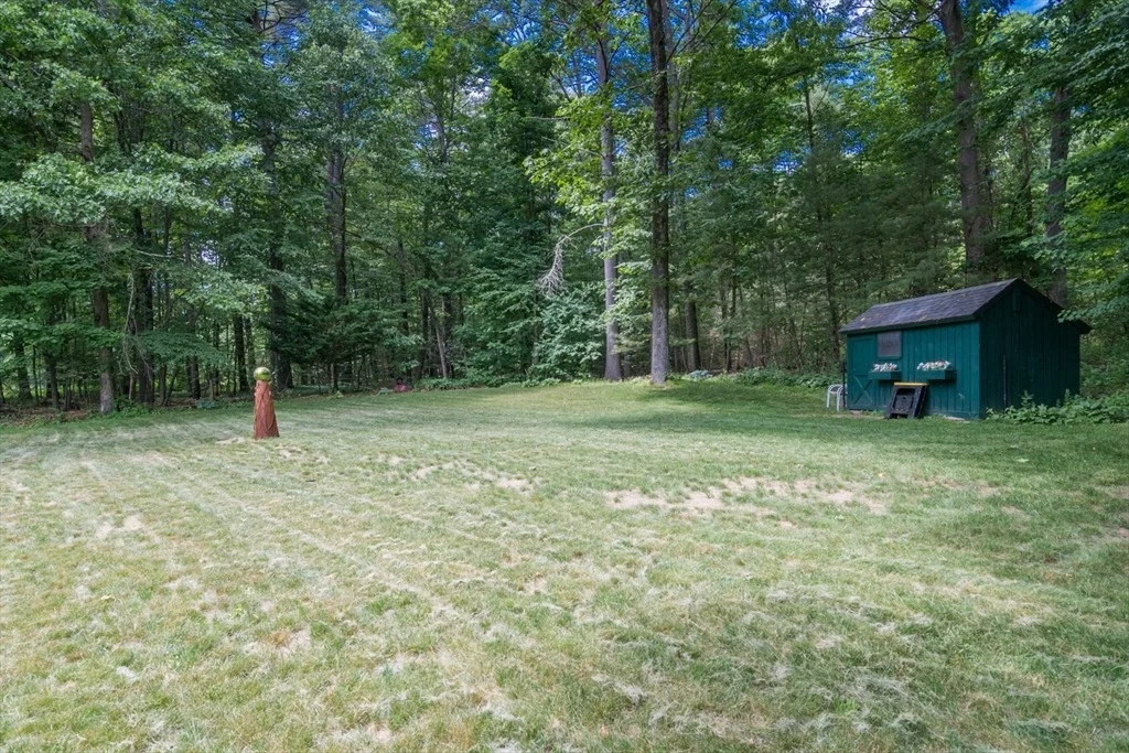 Photo of 669 Westhampton Rd