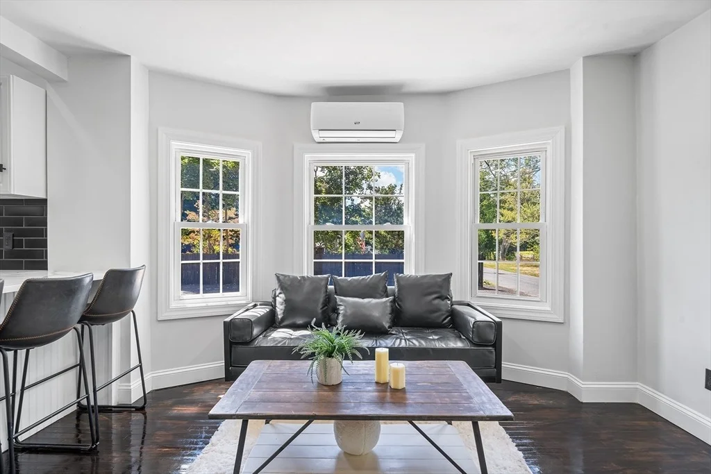 Photo of 87 Baker St