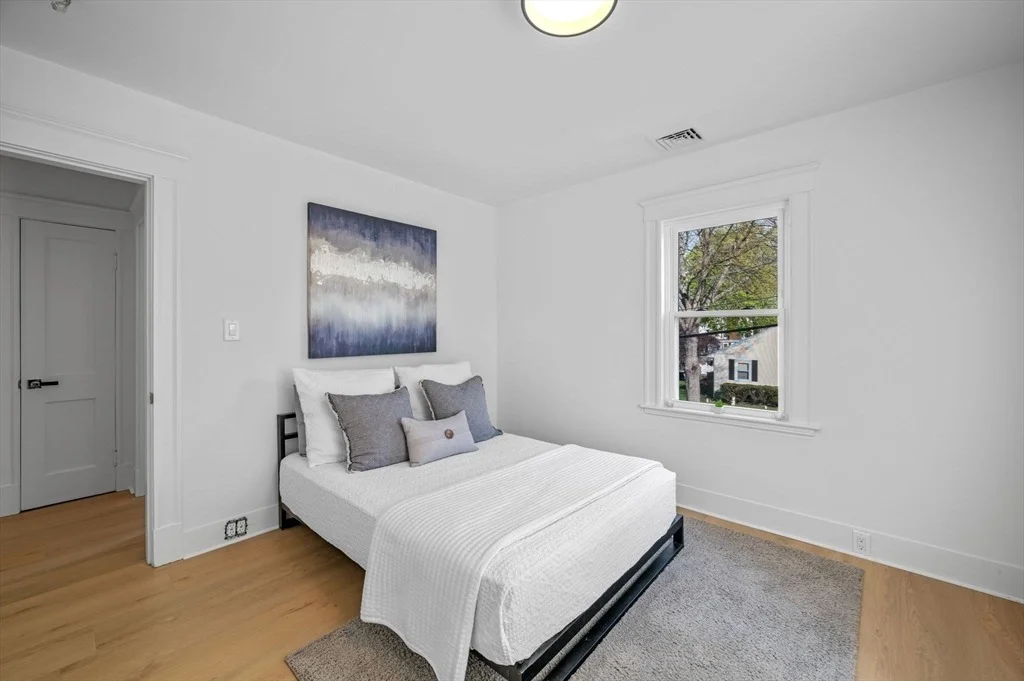Photo of 526 Cabot