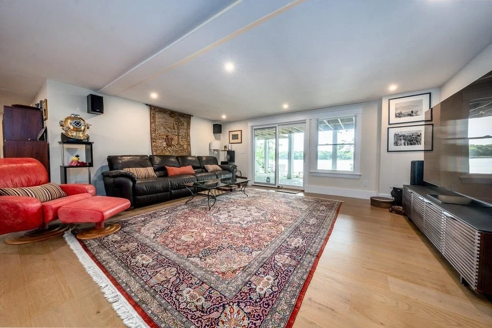 Photo of 585 Santuit Rd