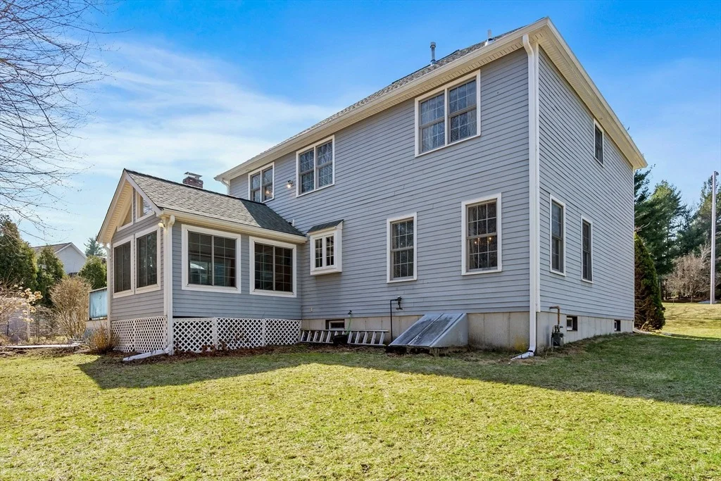 Photo of 15 Winterberry Dr