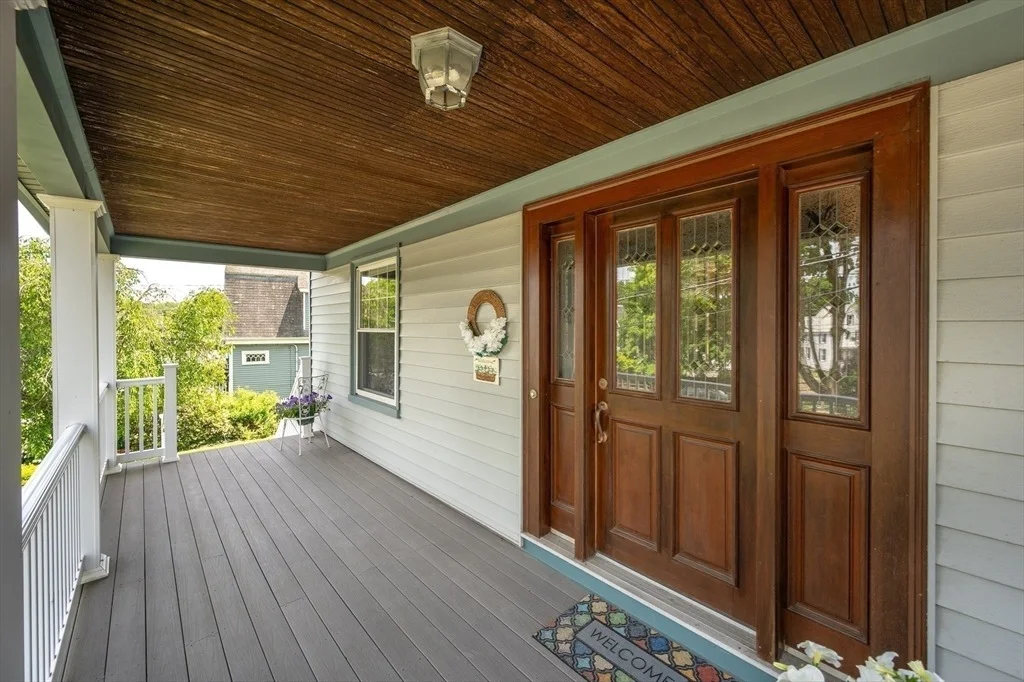 Photo of 6 Buttonwood Lane
