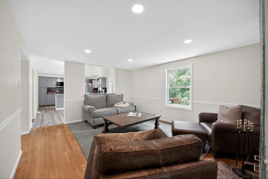 Photo of 321 Birchbark Dr