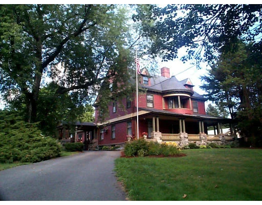 Photo of 483 Prospect St.