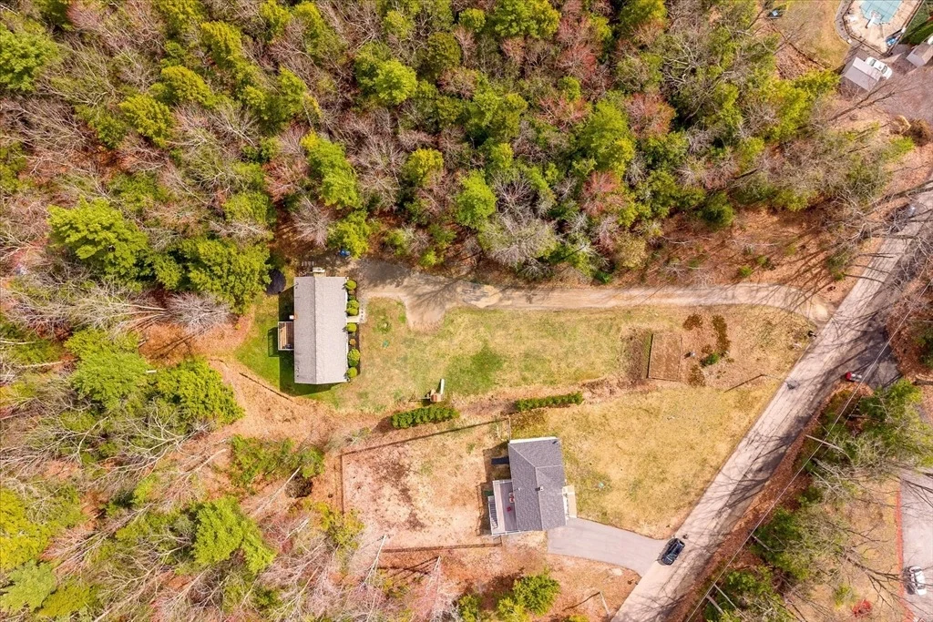 Photo of 84 Baptist Common Rd